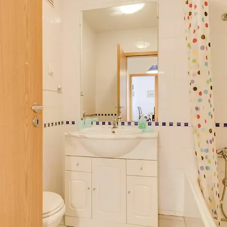 Apartmán Sleeps 4 With Wifi Portimão